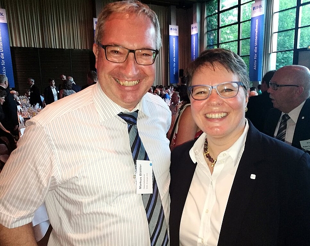 Marianne Wildi mit Markus Blättler, CEO der SWL Energie AG in Lenzburg.