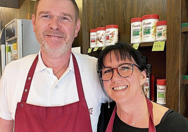 Haben die Metzgerei mit viel Herzblut betrieben: Andreas und Karin Merz. Foto: zvg