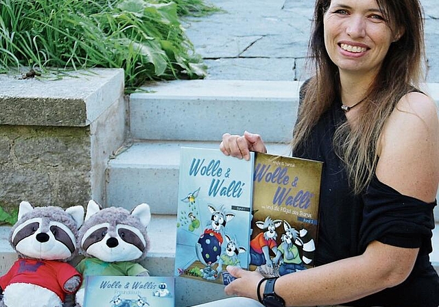 Kreative Kinderbuchautorin: Angelika Durzok hat bereits zwei Bücher und ein Freundschaftsbuch herausgebracht. Foto: Romi Schmid