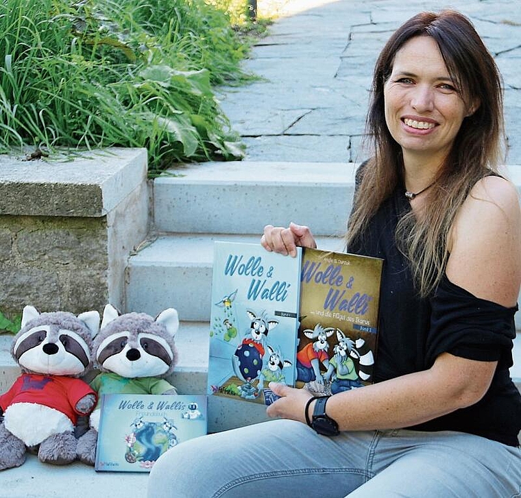 Kreative Kinderbuchautorin: Angelika Durzok hat bereits zwei Bücher und ein Freundschaftsbuch herausgebracht. Foto: Romi Schmid