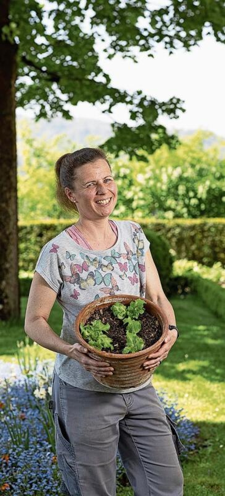 Arbeitet auf Schloss Wildegg: Gärtnerin Melissa Gögele.Foto: MA/Pascal Meier