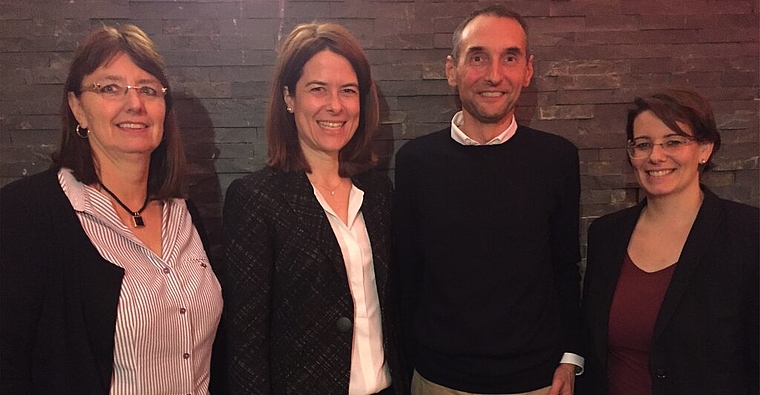 Hoher Besuch in Rupperswil: Claudia Klein-Kübler, Frau Vizeammann Rupperswil, Petra Gössi, Parteipräsidentin FDP Schweiz, Luigi Scura, Parteipräsident FDP Rupperswil, und Jeanine Glarner, Grossrätin. Foto: zvg