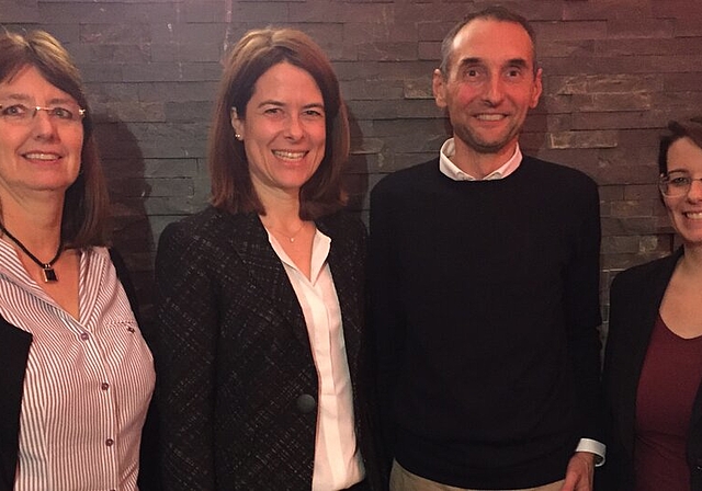 Hoher Besuch in Rupperswil: Claudia Klein-Kübler, Frau Vizeammann Rupperswil, Petra Gössi, Parteipräsidentin FDP Schweiz, Luigi Scura, Parteipräsident FDP Rupperswil, und Jeanine Glarner, Grossrätin. Foto: zvg