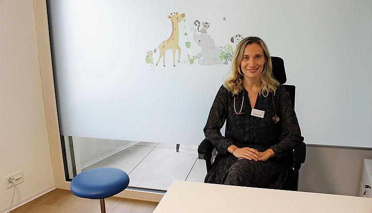 Kinderärztin Emilija Galinyté im neuen Sprechzimmer.Foto: Debora Hugentobler