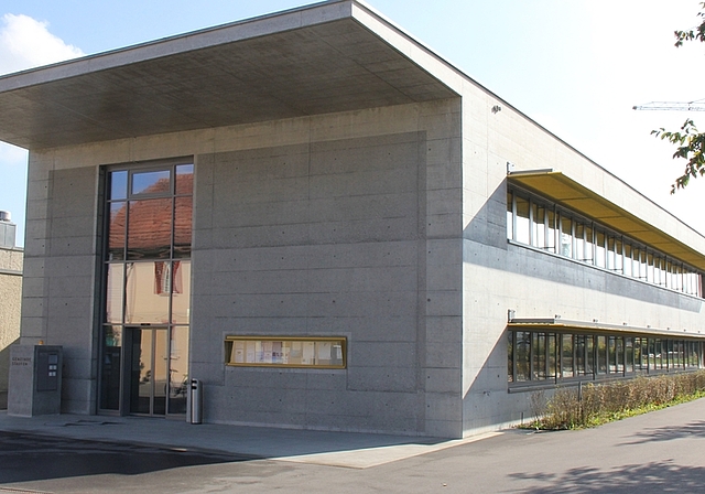 Das Gemeindehaus in Staufen beherbergt nun auch wieder das Steueramt. Foto: AG