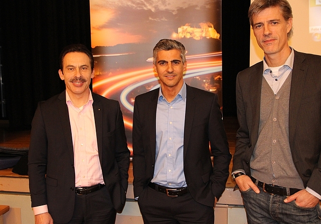 Bestritten den Lenzburger Energieapéro: Nick Zepf, Gastgeber Gian von Planta und Roger Pfammatter. Foto: pre