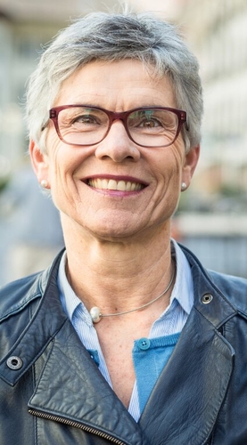 Kann angesichts des Abschlusses 2017 strahlen: Lenzburgs Vizeammann und Finanzminister Franziska Möhl. Foto: Chris Iseli