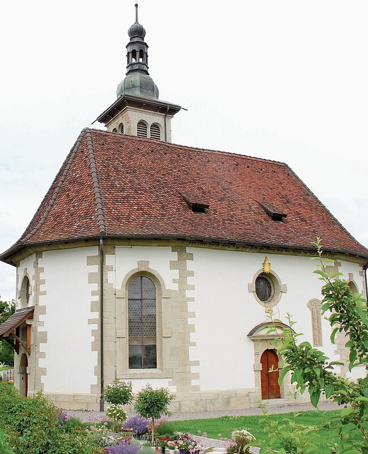 Wird in einem Fusionsvertrag geregelt: Die Übernahme der Liegenschaften samt der Kirche Othmarsingen. Foto: Alfred Gassmann