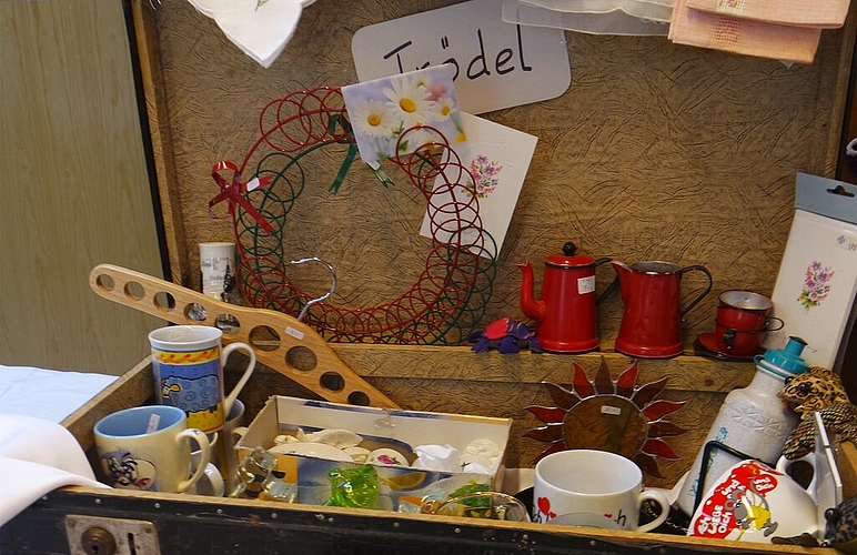 Nicht selbst gemacht: Trödel erlaubt. Nicht selbst gemacht: Trödel erlaubt.
