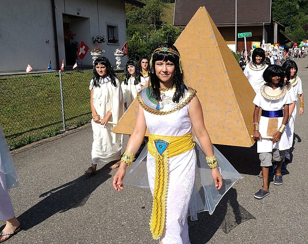 Aus dem Land der Pyramiden: Eine Klasse thematisierte am Umzug Ägypten.