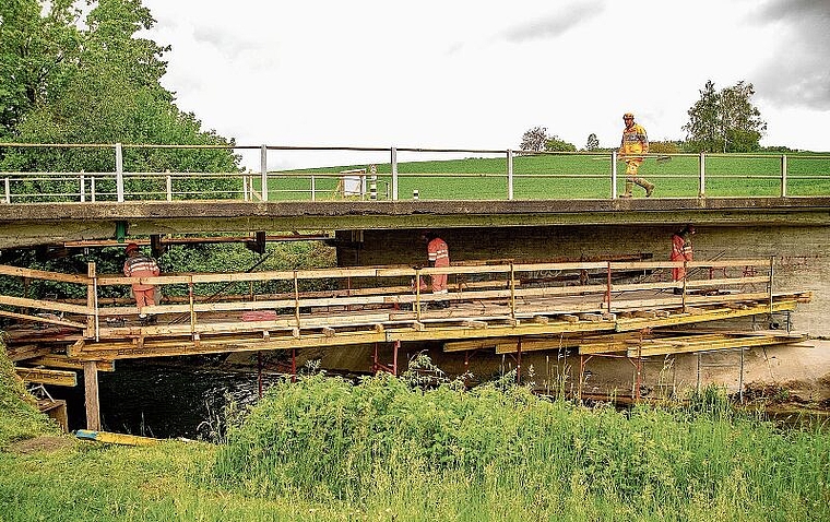 Vorbereitung für die Sanierung: Ein Hilfsgerüst wurde erstellt, um das eigentliche Arbeitsgerüst zu montieren. Foto: Peter Winkelmann