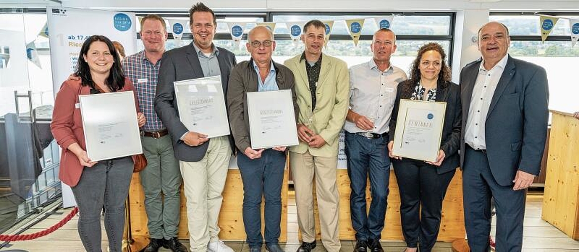 Passend zu den Sommertemperaturen: Alle Teilnehmer in der Kategorie «Weisse Spezialitäten». 		Foto: Foto Basler