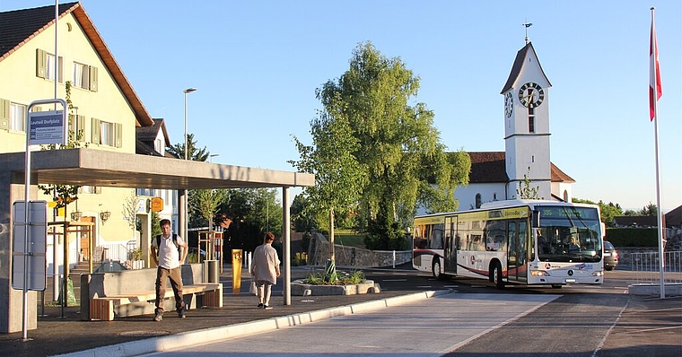 Hätte einen Schönheitspreis verdient: Der neue Dorfplatz in Leutwil. Foto: AG