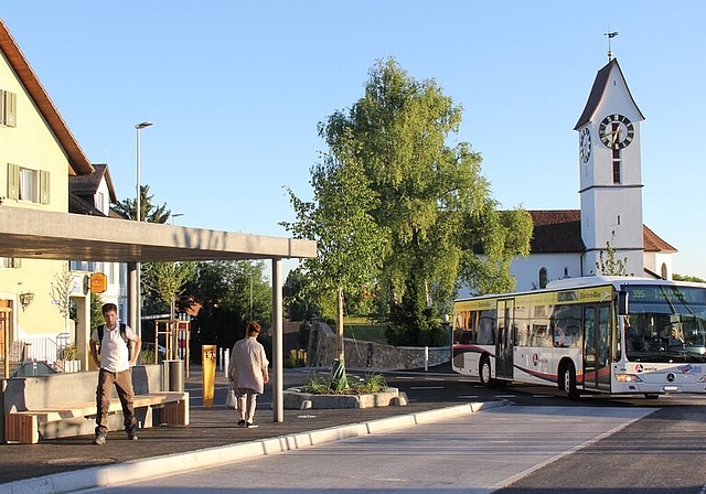 Hätte einen Schönheitspreis verdient: Der neue Dorfplatz in Leutwil. Foto: AG
