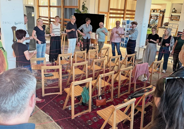 Sylvie Vieli stellt das Konzept von «Vernetzt» vor.Foto: zvg