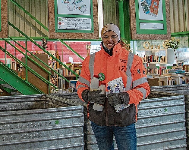 Führt vier Recyclingcenter: Karin Bertschi ist zufrieden mit dem Geschäftsgang 2020. Foto: Peter Winkelmann