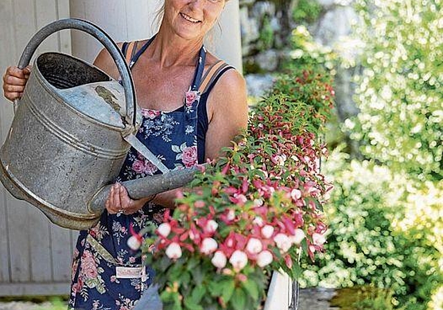 Arbeitet auf Schloss Wildegg: Gärtnerin Tanya van der Laan. Foto: MA/Pascal Meier