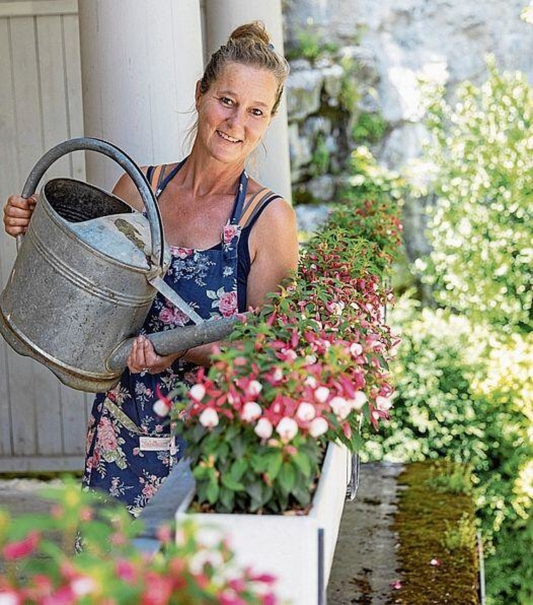 Arbeitet auf Schloss Wildegg: Gärtnerin Tanya van der Laan. Foto: MA/Pascal Meier