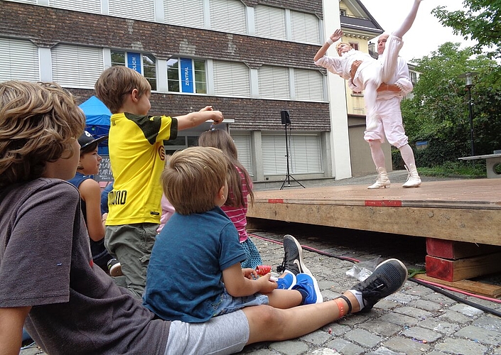 <em>Poetischer Zirkus:</em> Die «Artistokraten» aus Deutschland begeisterten Jung und Alt.