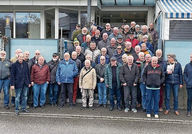 Der «Seener Männerstamm» vor dem «Schützen» in Aarau.Foto: zvg