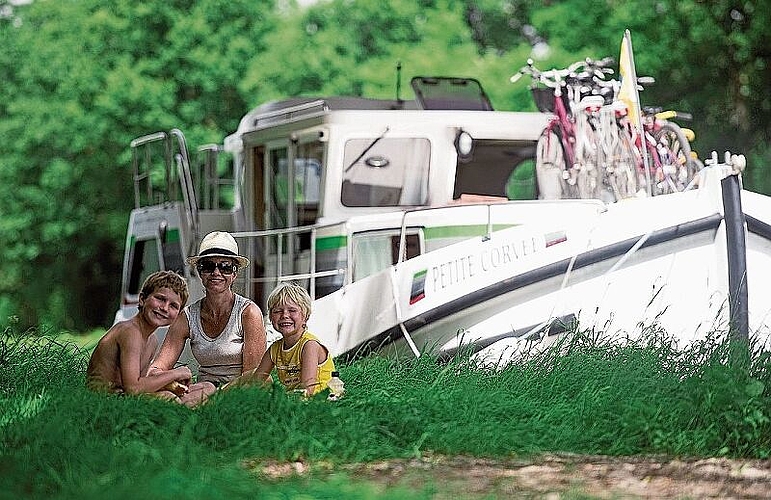 Feriengenuss pur: Für einmal sein eigener Kapitän sein. Foto: zvg