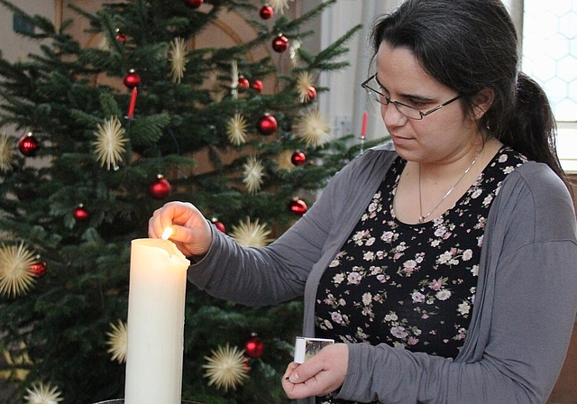 <em>Will Licht sein für die Nächsten:</em> Pfarrerin Elisabeth Weymann, die sich auf die Einsetzung freut. Foto: Alfred Gassmann