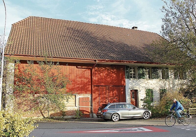 Sechstes Denkmal im Gemeindebann Staufen: Das Hintermann-Haus im Ausserdorf, das saniert wird. Foto: Alfred Gassmann