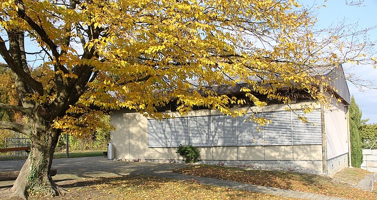 <em>Idylle täuscht über den desolaten baulichen Zustand hinweg:</em> Der Kindergarten Schönbühl in Seon soll abgebrochen werden. Foto: Alfred Gassmann