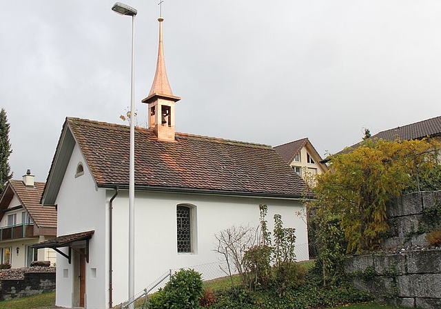 Erstrahlt in neuem Glanz: Die renovierte St.-Anna-Kapelle in Sarmenstorf. Foto: Alfred Gassmann