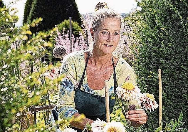 Gärtnerin im Schlossgarten Wildegg: Tanya van der Laan. Foto: Pascal Meier/MA