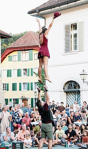 Eleganz trifft Comedy: Die Compañía Per Se sorgte für Staunen und Lacher.  Foto: Romi Schmid
