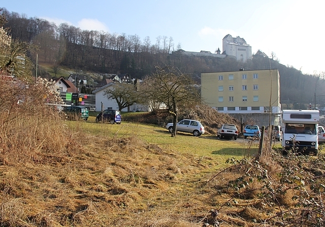 Am Dorfrand Holderbank: Bauzone, die sich intensiver nutzen lässt. Foto: AG