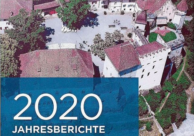 Ein Jahr auf 108 Seiten: Titelseite der Broschüre «Jahresberichte» der Stadt Lenzburg. Foto: sll