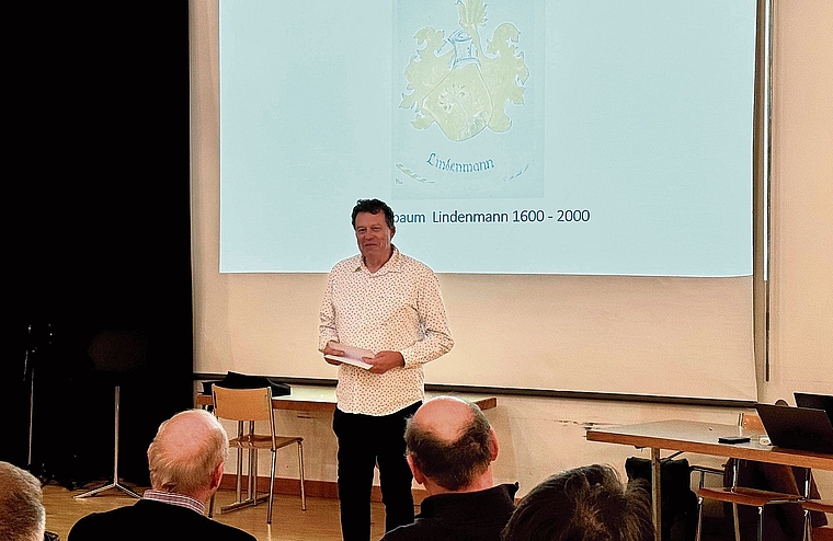 Präsident Daniel Humbel begrüsst die Anwesenden.Foto: Verena Schmidtke