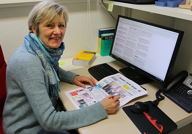 Wichtiges Wirken in kleinem Raum: Korrektorin Elsbeth Howald geht in Pension. Foto: Melanie Solloso