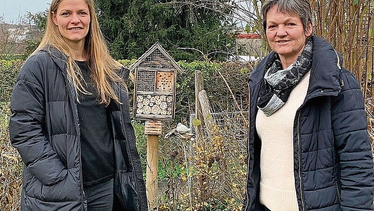 Vertreten die Interessengemeinschaft Kanti Lenzburg: Martina Kerschbaumer-Baumann und Myrtha Dössegger. Foto: Ruth Steiner