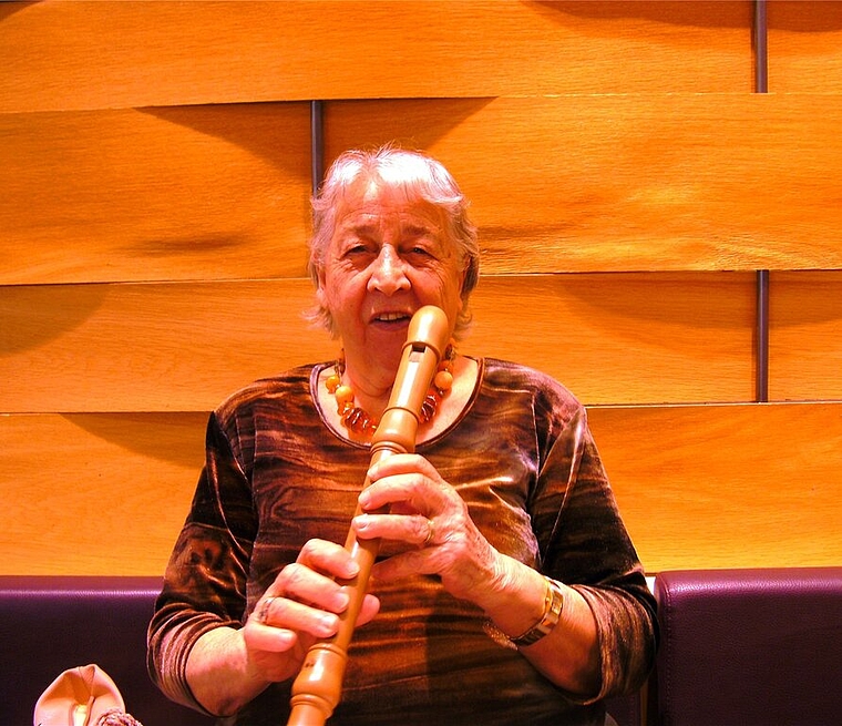 Hat mit 80 die Blockflöte neu entdeckt: Sonja Müller. Foto: StO