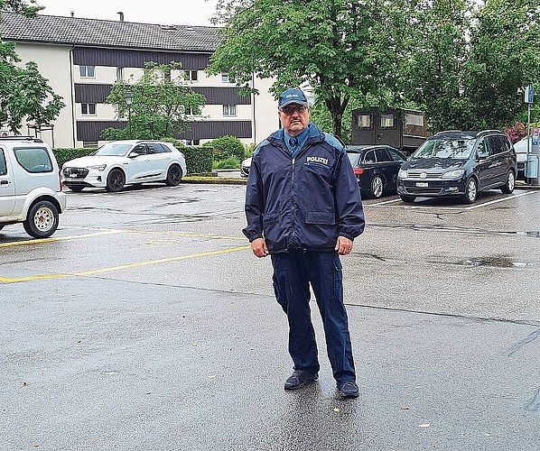 Neu auf dem Seifi-Parkplatz: Aussteller zu finden, die kurzfristig ihre Bahnen für den Lunapark in Schwung bringen konnten, sei nicht einfach gewesen, betont Otto Schwizer. Foto: Carolin Frei
