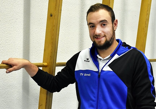 Vor dem Turnerabend besonders gefordert: Michael Gloor, der Präsident des Turnvereins Birrwil. Foto: Larissa Hunziker