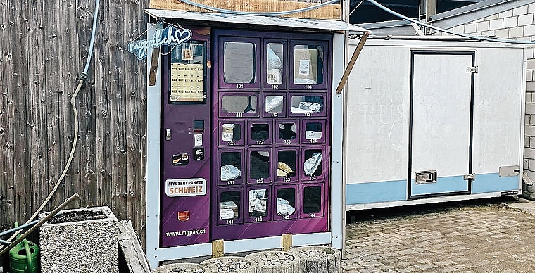 Der Mystery-Paket-Automat in Othmarsingen ist einer der ersten in der Schweiz.Foto: Romi Schmid