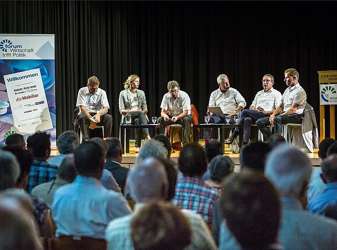 Wirtschaft und Politik im Dialog: Szene vom «Forum» 2016.