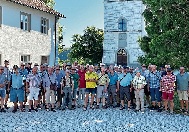 Die «Männerstämmler» auf der Klosterinsel.Foto: zvg