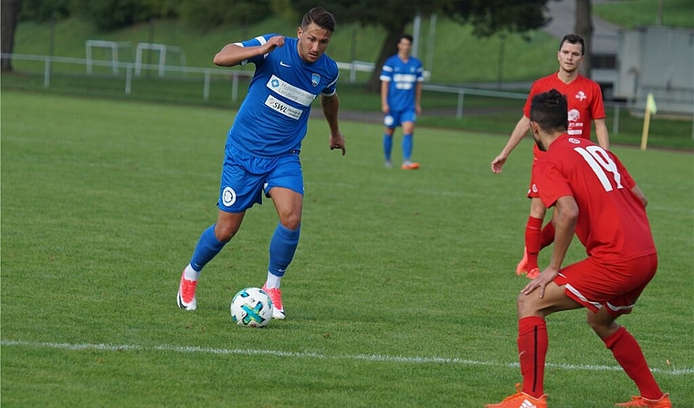 Schoss das 2:0: Der Neo-Lenzburger Nenad Bijelic. Foto: Ruedi Burkart