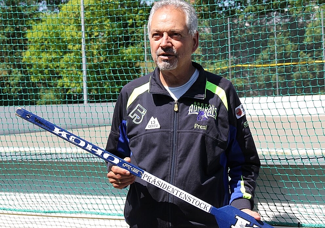 17 Jahre gehütet: Beat Samuel Fey (Bild) hat den Präsidentenstock an Matias Flück übergeben. Foto: Alfred Gassmann