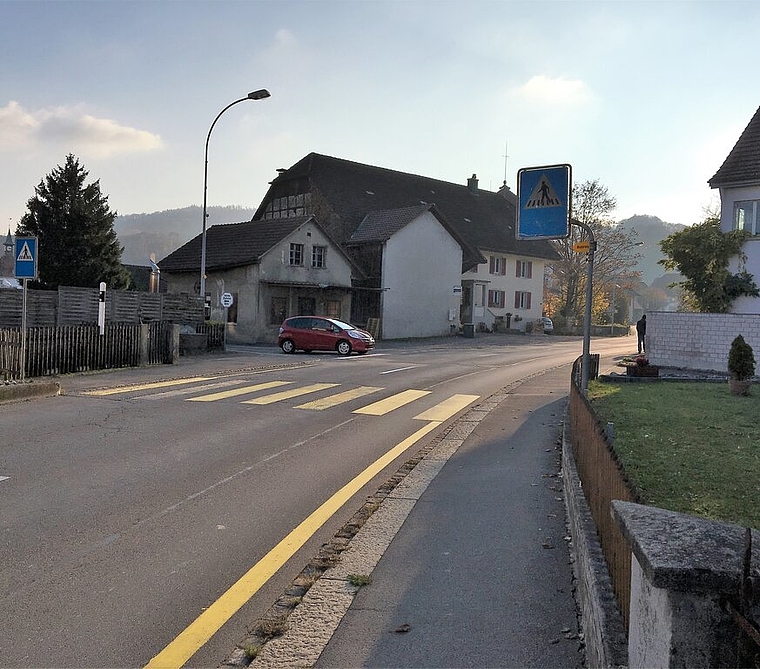 <em>Seengerstrasse in Boniswil:</em> Sanierung ist ab 2021 vorgesehen. Foto: ft