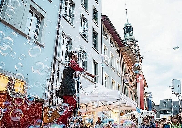 Zauberhafte Atmosphäre: Gauklerfestival in der Lenzburger Altstadt.Foto: zvg