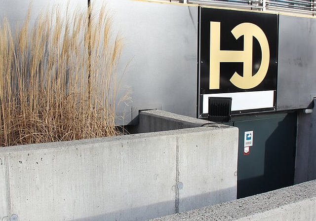 Stadtrat hat Umnutzungsgesuch abgelehnt: Zugang zur beantragten Disco «Hamam Club» an der Industriestrasse 40 in Lenzburg. Foto: lba