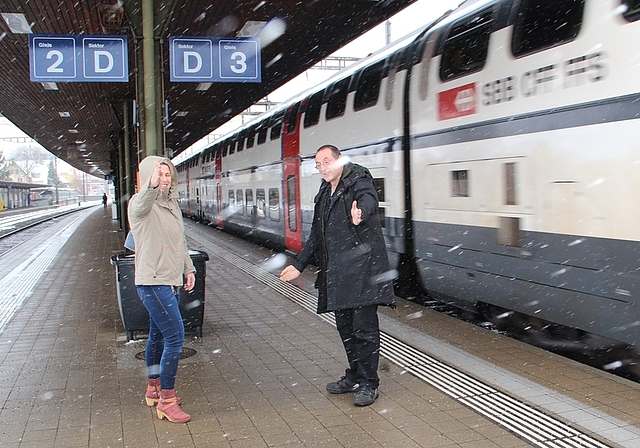 Überführung: Chantal Toker und Daniel Fischer zeigen, wo sie stehen könnte.
