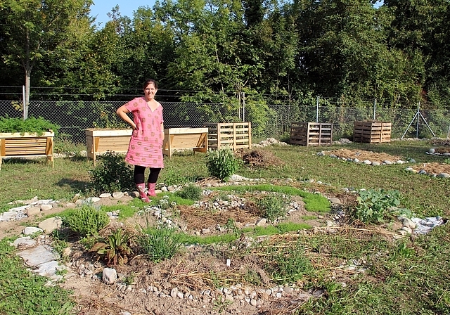 Wird jeden Tag ein bisschen grösser: Die Gartenfabrik von Eva Zurlinden. Foto: Carolin Frei