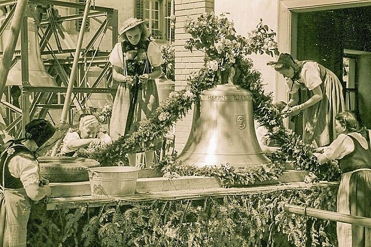 Brauchtum pflegen und erleben: Ob an einem festlichen Anlass oder beim Singen und Tanzen, die Trachtengruppe Möriken-Wildegg ist auch nach 90 Jahren noch immer sehr aktiv. Foto: zvg